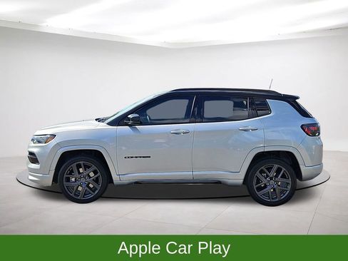 Used 2024 Jeep Compass Limited w/ High Altitude Package AWD/4WD image 4