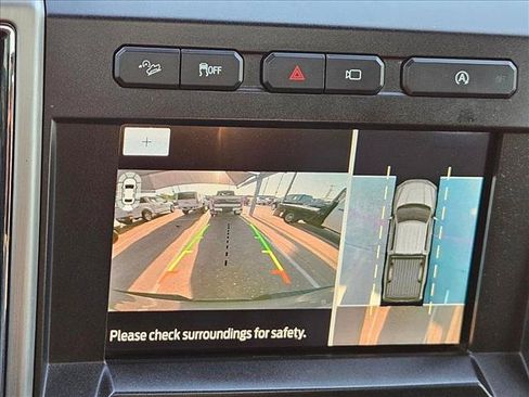 Used 2018 Ford F150 Platinum w/ Equipment Group 701A Luxury AWD/4WD image 13