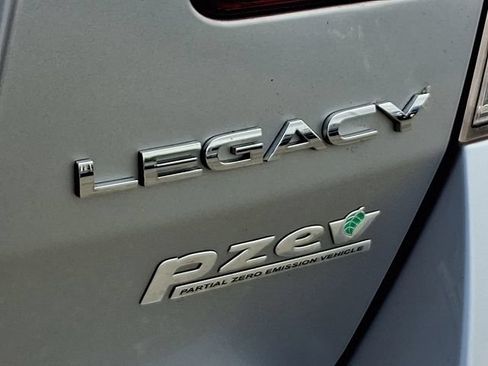 Used 2013 Subaru Legacy 2.5i Premium w/ All-Weather Pkg AWD/4WD image 30