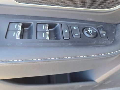 Certified 2025 Acura RDX SH-AWD image 23