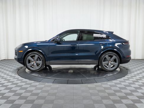 New 2026 Porsche Cayenne Coupe AWD/4WD image 2