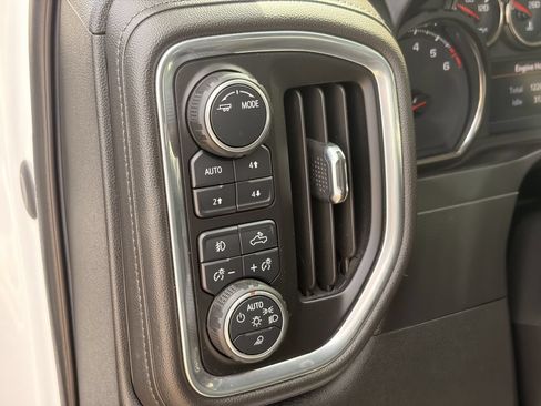 Used 2020 Chevrolet Silverado 1500 LT Trail Boss AWD/4WD image 21