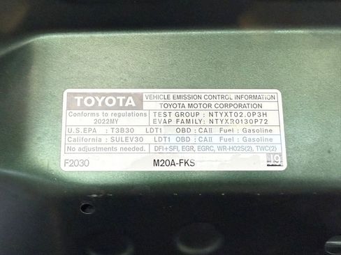 Used 2022 Toyota Corolla Cross LE image 36