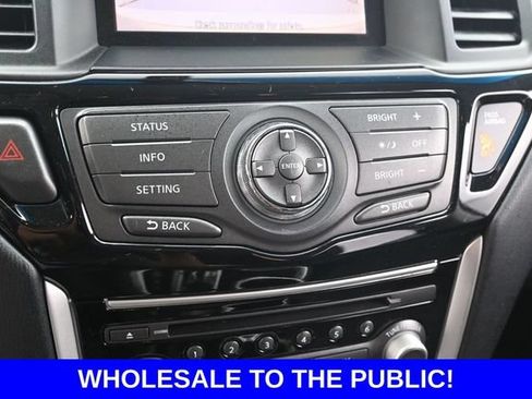 Used 2014 Nissan Pathfinder SV FWD image 24