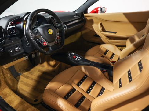 Used 2010 Ferrari 458 Italia Coupe RWD image 30