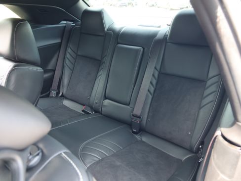 Used 2019 Dodge Challenger SRT Hellcat Redeye RWD image 32