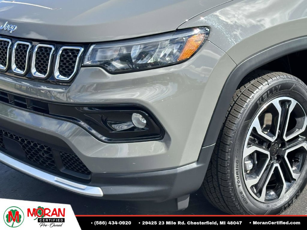 Used 2023 Jeep Compass Limited AWD/4WD image 8