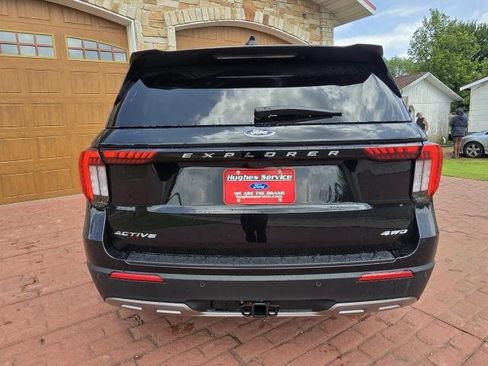 New 2026 Ford Explorer Active w/ Active Comfort Package AWD/4WD image 4