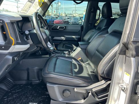 Certified 2022 Ford Bronco Badlands image 6