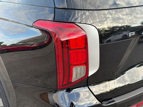 Used 2024 Hyundai Palisade SEL image 10
