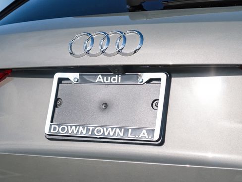 New 2025 Audi Q3 2.0T Premium image 11