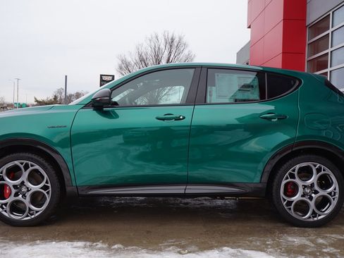 New 2024 Alfa Romeo Tonale Veloce image 6