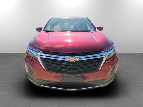 Used 2024 Chevrolet Equinox LT w/ LPO, Floor Liner Package image 4