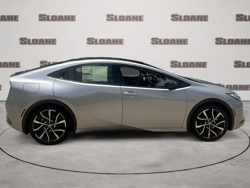 New 2026 Toyota Prius Plug-In Hybrid FWD image 6