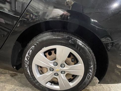 Used 2017 Chevrolet Cruze LS image 31