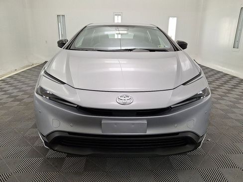 Used 2025 Toyota Prius LE image 28