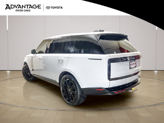 Used 2025 Land Rover Range Rover Long Wheelbase SE AWD/4WD image 5