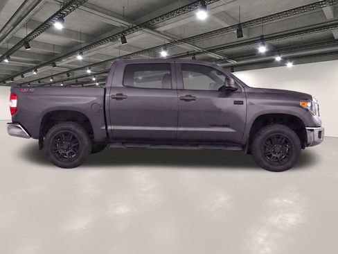 Used 2021 Toyota Tundra SR5 w/ SR5 Leather Package RWD image 8
