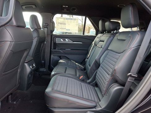 New 2026 Ford Explorer ST-Line w/ ST-Line Street Pack AWD/4WD image 8