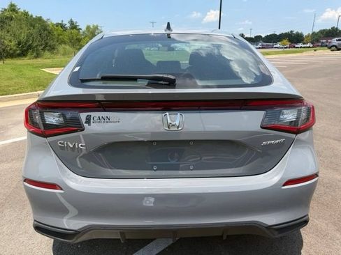 Used 2025 Honda Civic Sport image 4