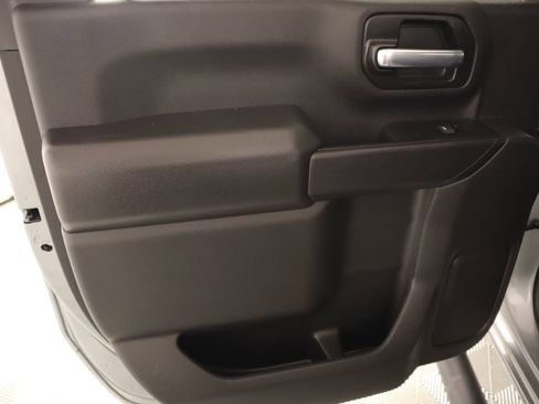 Used 2025 Chevrolet Silverado 2500 Custom w/ Custom Value Package image 15