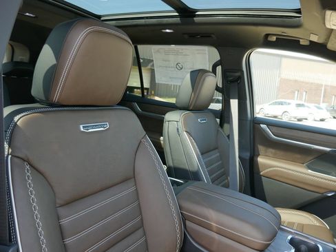 New 2026 GMC Acadia Denali Ultimate AWD/4WD image 11