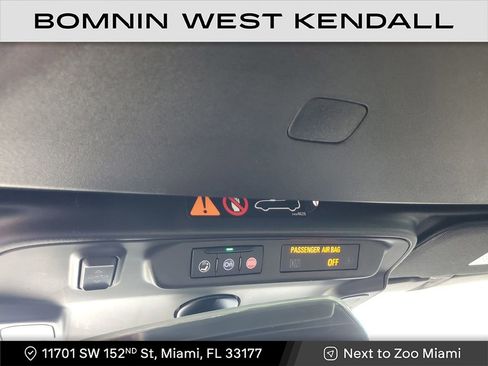 Used 2020 Chevrolet Camaro LT image 24