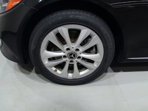 Certified 2019 Mercedes-Benz C 300 4MATIC Sedan image 17
