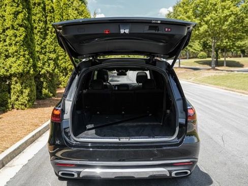 Used 2024 Mercedes-Benz GLS 450 4MATIC w/ Pinnacle Trim Package image 21