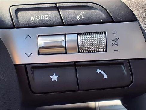 New 2026 Hyundai Tucson Limited image 24