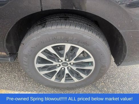 Used 2025 Ford Expedition Platinum AWD/4WD image 6