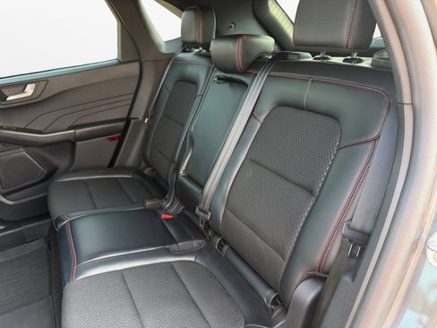 Used 2025 Ford Escape ST-Line w/ Tech Pack #1 AWD/4WD image 15