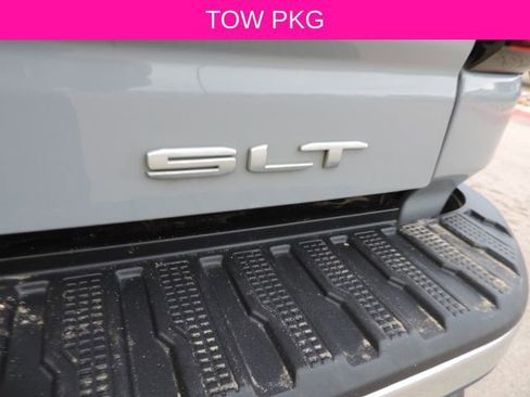 Used 2024 GMC Sierra 3500 SLT w/ SLT Premium Package image 19