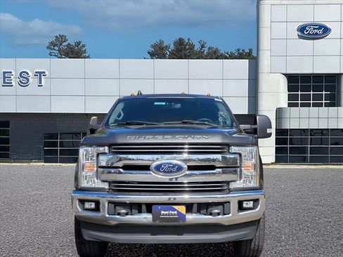 Used 2019 Ford F250 Lariat w/ Chrome Package AWD/4WD image 2