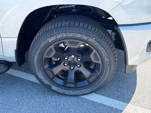 New 2026 RAM 1500 Express AWD/4WD image 10
