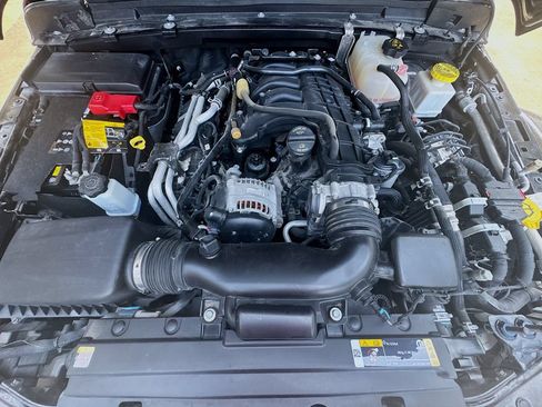 Used 2022 Jeep Gladiator Rubicon w/ LED Lighting Group AWD/4WD image 33