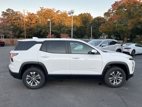 New 2026 Chevrolet Equinox LT w/ Safety and Technology Package image 7