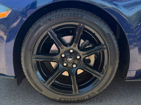 Used 2020 Ford Mustang Coupe w/ Equipment Group 101A RWD image 18