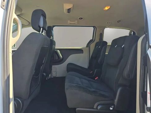 Used 2016 Dodge Grand Caravan SE w/ Quick Order Package 29E SE FWD image 33