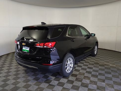 Used 2024 Chevrolet Equinox LT AWD/4WD image 9