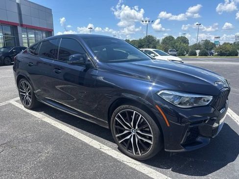 Used 2022 BMW X6 xDrive40i w/ Executive Package AWD/4WD image 3