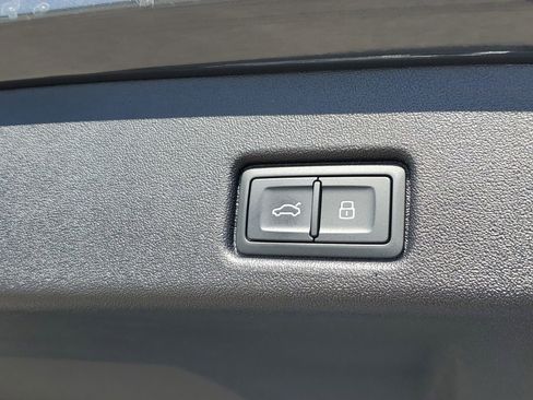 New 2025 Audi Q5 Premium Plus image 10