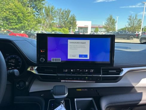 New 2026 Toyota Sienna XSE AWD/4WD image 22