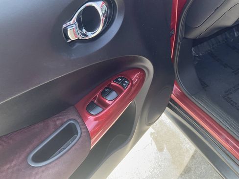 Used 2012 Nissan Juke SV w/ Sport Pkg FWD image 11