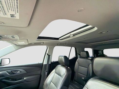 Used 2019 Chevrolet Traverse Premier image 23