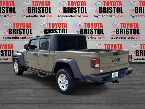Used 2020 Jeep Gladiator Sport w/ Quick Order Package 24S image 7