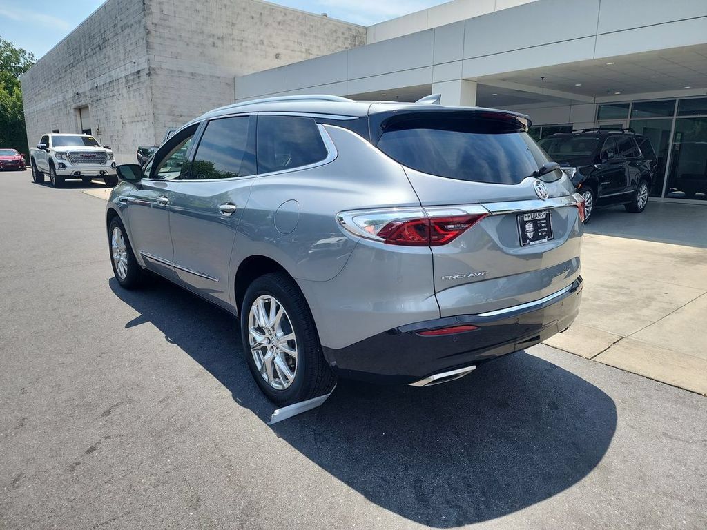 Certified 2023 Buick Enclave Essence w/ Experience Buick Package FWD image 6