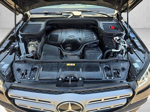 Used 2021 Mercedes-Benz GLS 450 4MATIC image 29