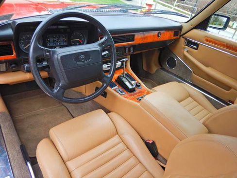 Used 1990 Jaguar XJS V12 Convertible image 4