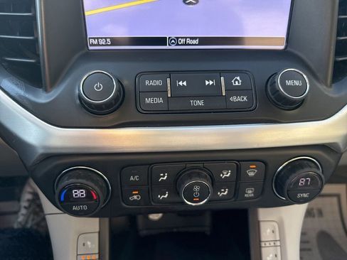 Used 2019 GMC Acadia SLT image 57